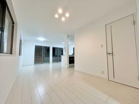 東京都日野市多摩平７丁目