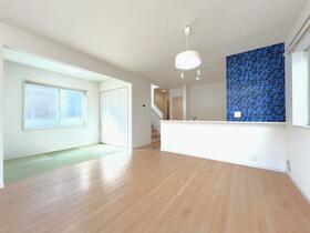 三重県四日市市曙町