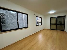 大阪府高槻市栄町２丁目