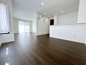 静岡県浜松市中央区泉１丁目