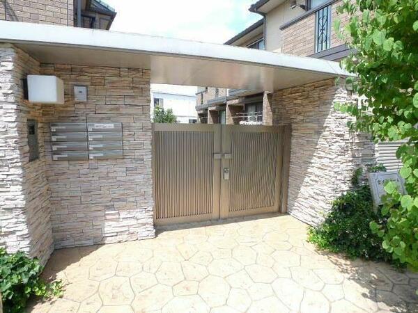 detached 埼玉県八潮市大字鶴ケ曽根

地図を見る