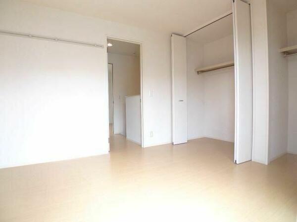 detached 埼玉県八潮市大字鶴ケ曽根

地図を見る