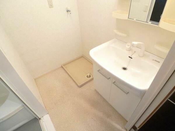 detached 埼玉県八潮市大字鶴ケ曽根

地図を見る