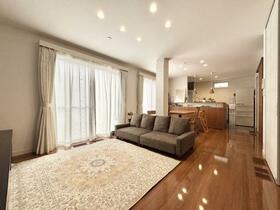 千葉県船橋市三咲８丁目