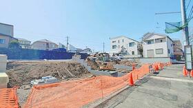 東京都町田市鶴川１丁目