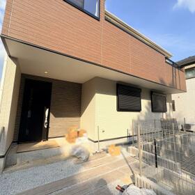 東京都町田市金井ヶ丘1丁目