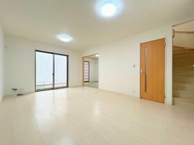 埼玉県草加市谷塚仲町