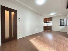 埼玉県草加市青柳６丁目