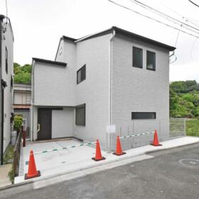神奈川県横浜市青葉区元石川町