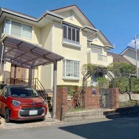 東京都町田市三輪緑山2丁目