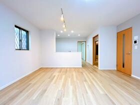 愛知県高浜市湯山町１丁目