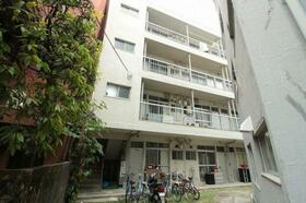 平和マンション