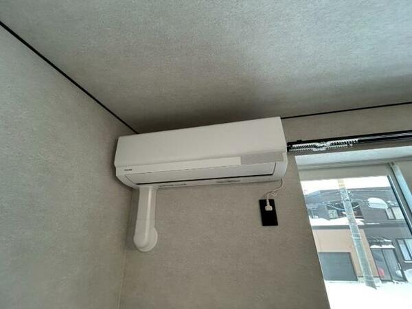 その他画像：エアコンもあり暑い夏もこれで快適ですよ～