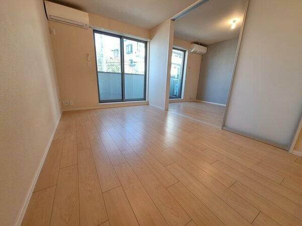 apartment 埼玉県戸田市下戸田１丁目
地図を見る