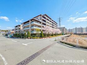 ルネ横浜戸塚　戸塚駅　歩１２分