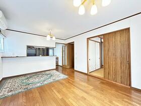 栃木県芳賀郡市貝町大字市塙