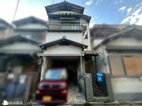 奈良県大和郡山市小泉町