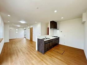 大阪府堺市西区鳳西町３丁