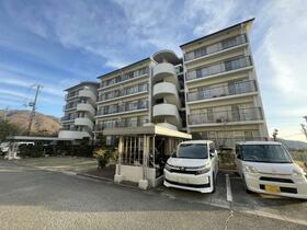 伏尾台Ａ団地参号棟