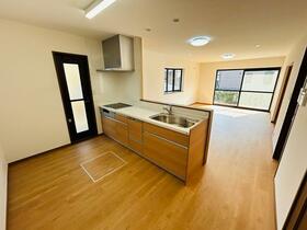 福岡県古賀市久保