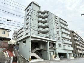 メゾンモンブラン光明　３階