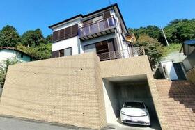 神奈川県足柄下郡真鶴町岩