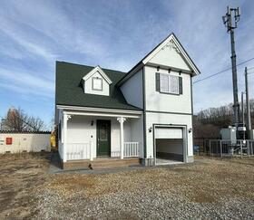 北海道札幌市南区石山東１丁目