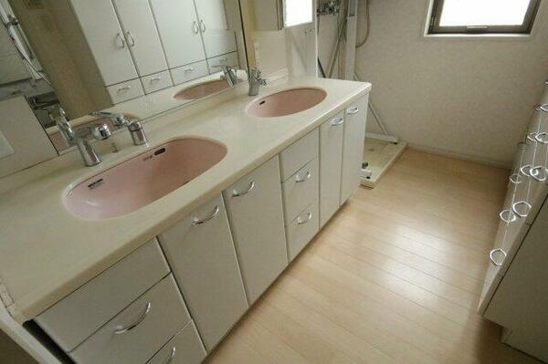 detached 東京都文京区西片２丁目

地図を見る