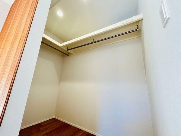 detached 東京都昭島市美堀町５丁目

地図を見る