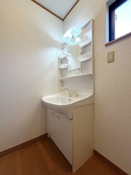 apartment 茨城県那珂市杉
地図を見る