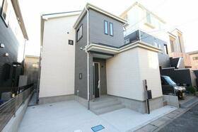 埼玉県三郷市戸ケ崎３丁目