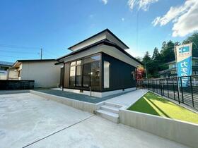 秋田県秋田市楢山石塚町