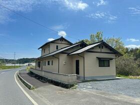 岡山県苫田郡鏡野町入