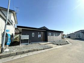 秋田県北秋田市鷹巣字平崎上岱
