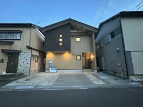 群馬県前橋市六供町１丁目