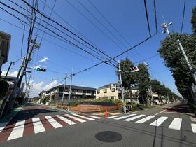 東京都目黒区八雲４丁目
