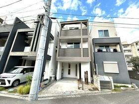 東京都荒川区荒川８丁目