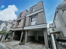 東京都世田谷区南烏山１丁目