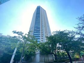 東京都港区白金１丁目