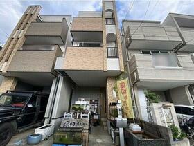 東京都足立区綾瀬４丁目