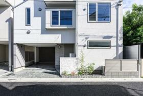 東京都世田谷区世田谷１丁目