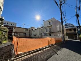 東京都世田谷区太子堂１丁目