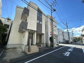 東京都目黒区中央町２丁目