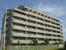 「勾配天井が創る大空間」高知市比島町１丁目サーパス北本町　中古マンショ