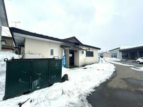 秋田県北秋田市鷹巣字平崎上岱