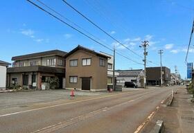 石川県小松市沖町