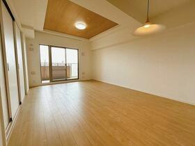 ライオンズマンション矢田川橋緑地ウエスト　４０２