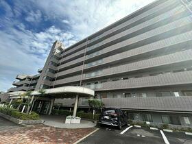 ロイヤルパレス八乙女