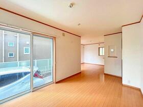 埼玉県草加市青柳８丁目