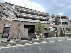 Ｄ’グランセ駒沢大学
